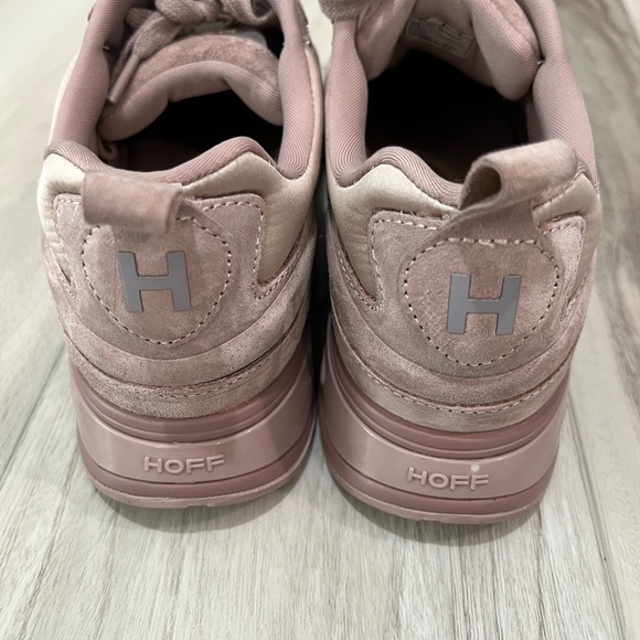 Hoff Sneakers. Size 8. - Picture 3 of 4